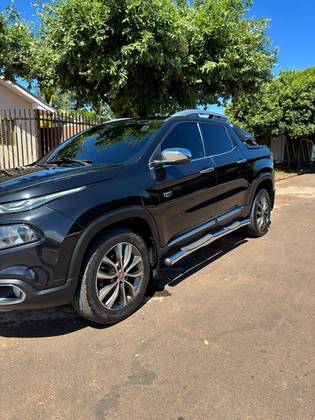 FIAT TORO 2.0 16V TURBO DIESEL RANCH 4WD AT9 FIAT TORO 2.0 16V TURBO DIESEL RANCH 4WD AT9